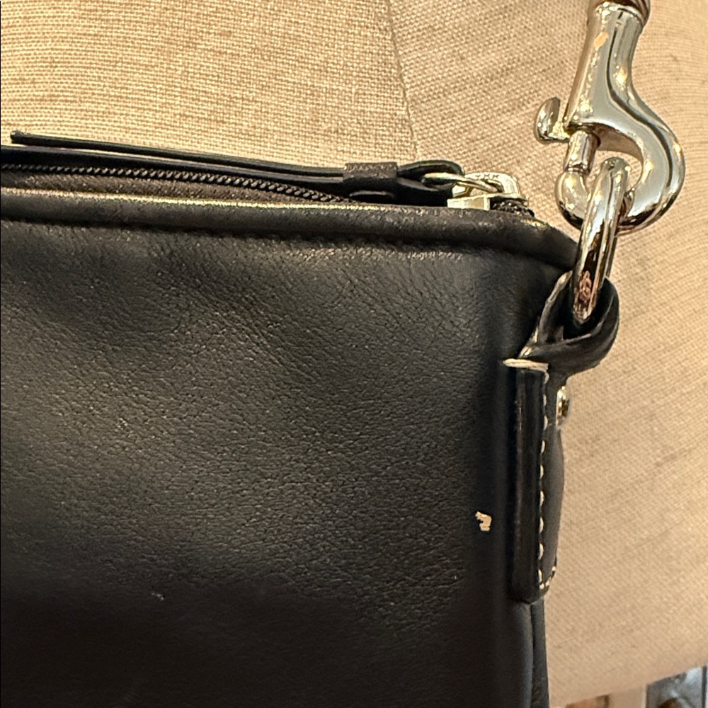 COACH SOHO  BLACK PLEATED LEATHER CROSSBODY SWING PACK  PURSE BAG - Picture 10 of 10